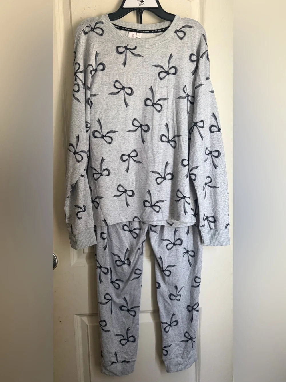 Joyspun womens cozy lounge hack knit sleep Gray Bow Print Pajama Set coquette M